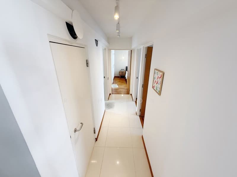 168C Simei Lane HDB Flat For Sale at S$ 899,999 | PropertyGuru Singapore - Corridor