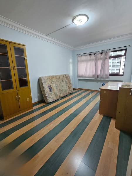 607 Senja Road HDB Flat For Sale at S$ 1,000,000 | PropertyGuru Singapore - Bedroom 2