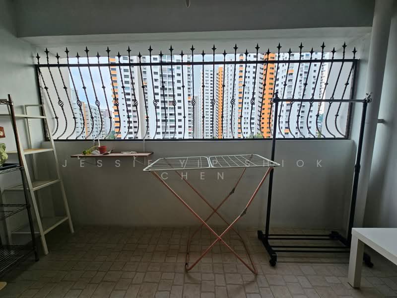 607 Senja Road HDB Flat For Sale at S$ 1,000,000 | PropertyGuru Singapore - Balcony