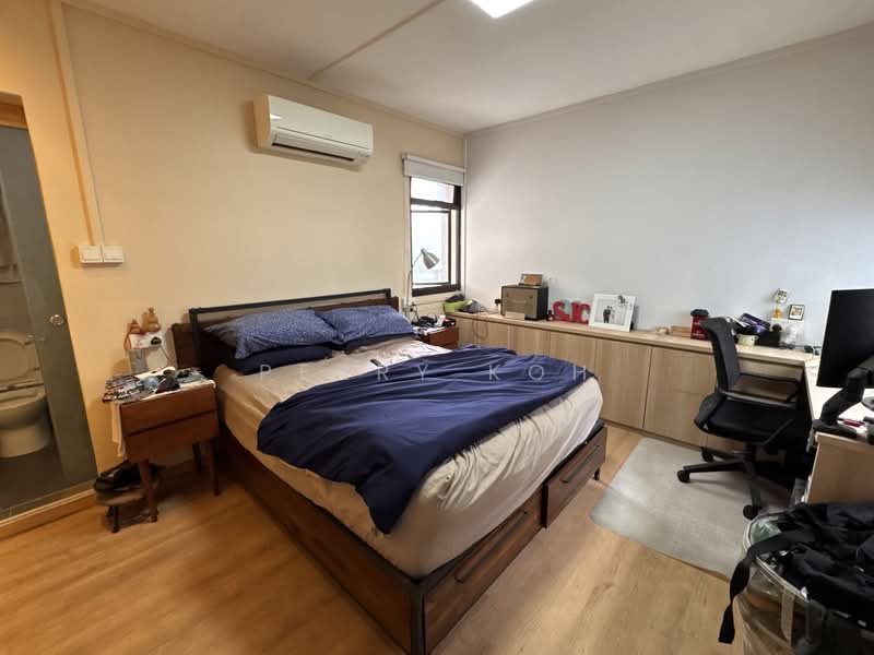 258B Compassvale Road HDB Flat For Sale at S$ 750,000 | PropertyGuru Singapore - Bedroom