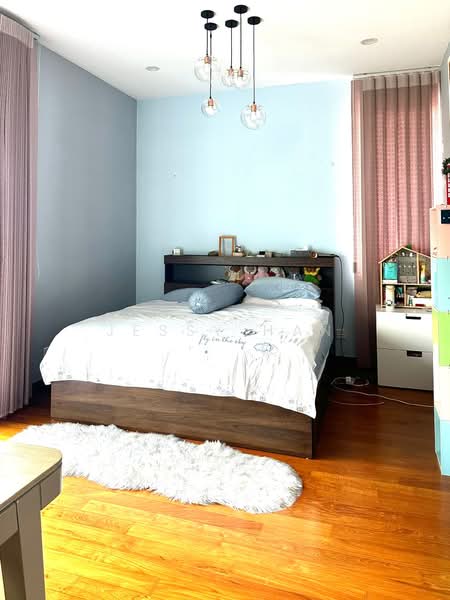 Reno 3.5 Storey Semi-D @ 3.5 Storey Semi D @ Keris / Frankel estate Semi-Detached House For Sale at S$ 9,680,000 | PropertyGuru Singapore - Bedroom