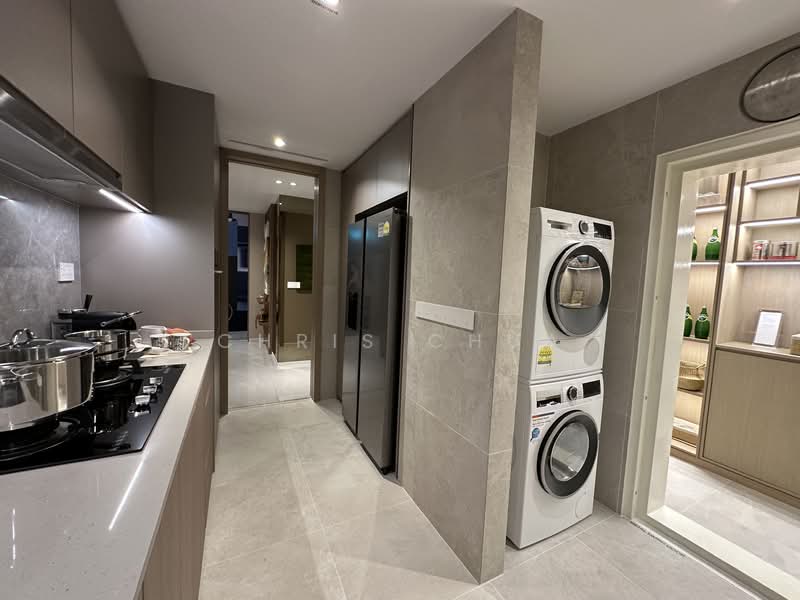 PARKTOWN Residence Condominium For Sale at S$ 2,605,000 | PropertyGuru Singapore - Kitchen