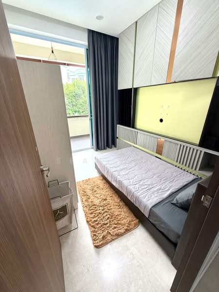 Landridge Condo, 202 Pasir Panjang Road, Room Rental, 100 sqft, Condominium For Rent, by Sean Ong, 500097334 - Bedroom - PropertyGuru.com.sg