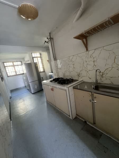 81 Commonwealth Close HDB Flat For Sale at S$ 350,000 | PropertyGuru Singapore