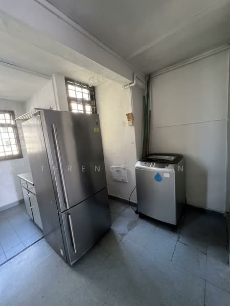 81 Commonwealth Close HDB Flat For Sale at S$ 350,000 | PropertyGuru Singapore