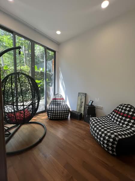 Greenwood Mews Cluster House For Sale at S$ 4,320,000 | PropertyGuru Singapore - Living Room