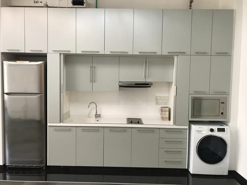 The Central, 6 Eu Tong Sen Street, Studio, 624 sqft, Apartment For Rent, by Jeffrey Lee, 500097352 - Kitchen - PropertyGuru.com.sg