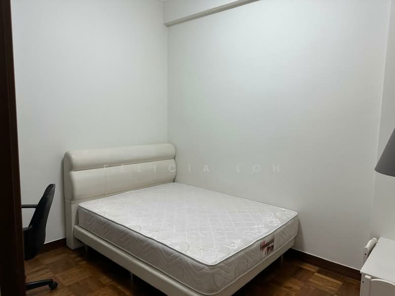 Hillington Green Condominium For Sale at S$ 2,750,000 | PropertyGuru Singapore - Bedroom