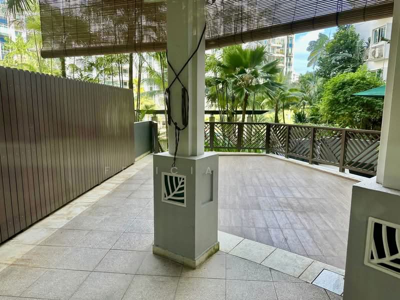 Hillington Green Condominium For Sale at S$ 2,750,000 | PropertyGuru Singapore - Balcony
