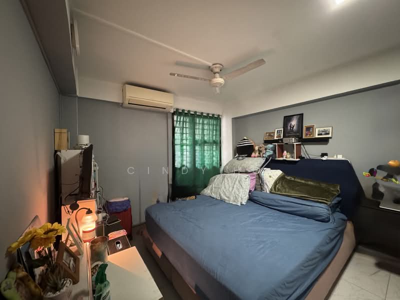 83 Lorong 2 Toa Payoh HDB Flat For Sale at S$ 388,888 | PropertyGuru Singapore - Bedroom