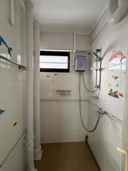 83 Lorong 2 Toa Payoh, 83 Lorong 2 Toa Payoh, Balestier / Toa Payoh, 2 Bedrooms, 721 sqft, HDB Flat For Sale, by Cindy Ho, 500097366 - Bathroom - PropertyGuru.com.sg