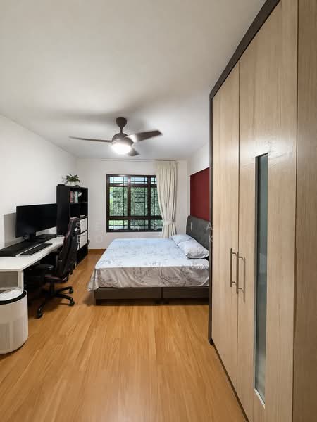 492 Admiralty Link HDB Flat For Sale at S$ 568,000 | PropertyGuru Singapore - Bedroom