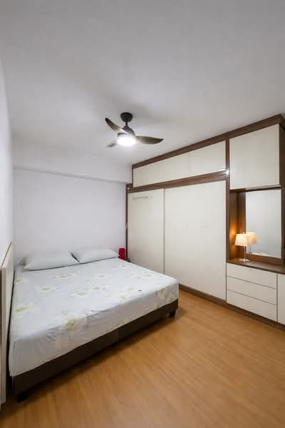 492 Admiralty Link HDB Flat For Sale at S$ 568,000 | PropertyGuru Singapore - Bedroom