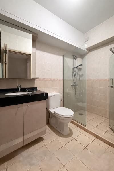 492 Admiralty Link HDB Flat For Sale at S$ 568,000 | PropertyGuru Singapore - Bathroom