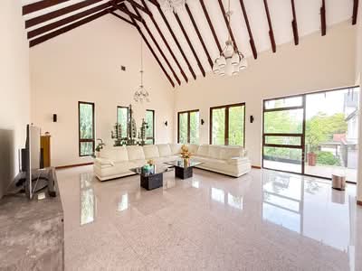 For Sale - Pinewood grove