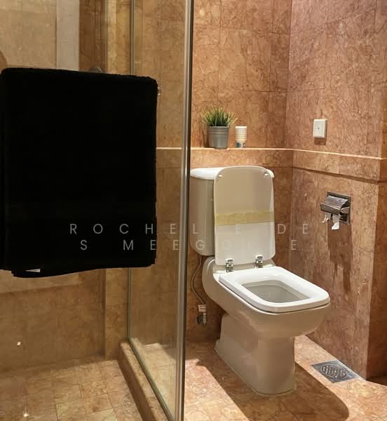 Orchard Scotts, 11 Anthony Road, 1 Bedroom, 764 sqft, Condominium For Rent, by Rochelle De S Meegolle, 500097382 - Bathroom - PropertyGuru.com.sg