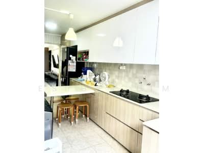 For Sale - 427 Yishun Avenue 11