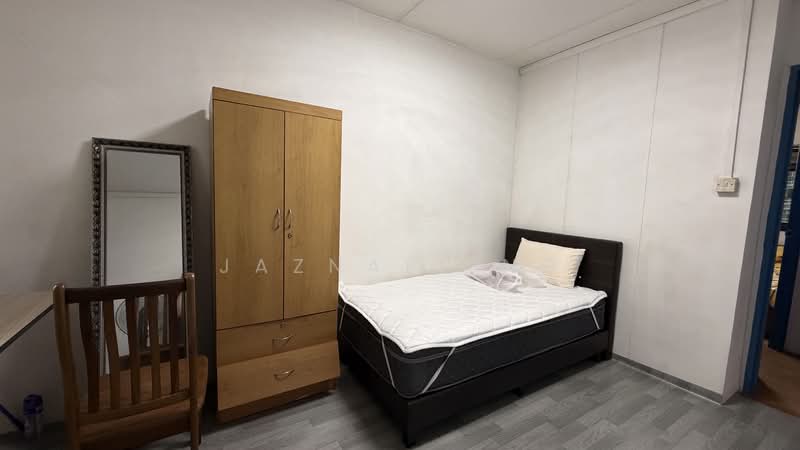 60 Strathmore Avenue, 60 Strathmore Avenue, Room Rental, 120 sqft, HDB Flat For Rent, by Jaznale Ng, 500097391 - Bedroom - PropertyGuru.com.sg