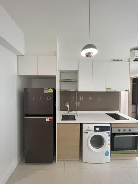 Treasure at Tampines, 43 Tampines Lane, 2 Bedrooms, 581 sqft, Condominium For Sale, by Zion Zhao 赵峻慷, 500097415 - Kitchen - PropertyGuru.com.sg