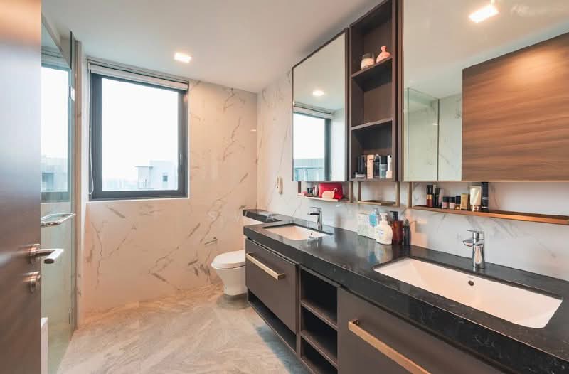 The Florence Residences Condominium For Sale at S$ 3,300,000 | PropertyGuru Singapore - Bathroom