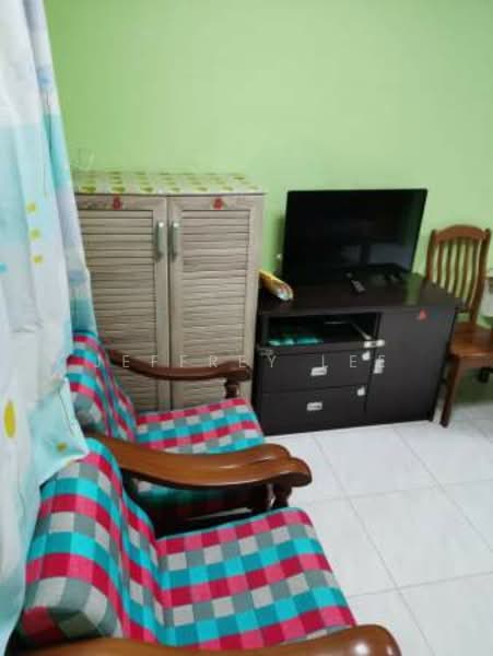 72 Circuit Road, 72 Circuit Road, 2 Bedrooms, 635 sqft, HDB Flat For Rent, by Jeffrey Lee, 500097422 - Living Room - PropertyGuru.com.sg