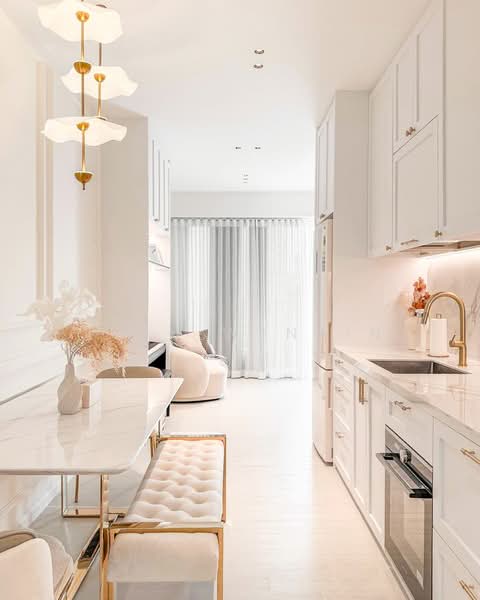 Queens Peak, 1 Dundee Road, 2 Bedrooms, 807 sqft, Condominium For Rent, by Tian Wenbin, 500097426 - Kitchen - PropertyGuru.com.sg