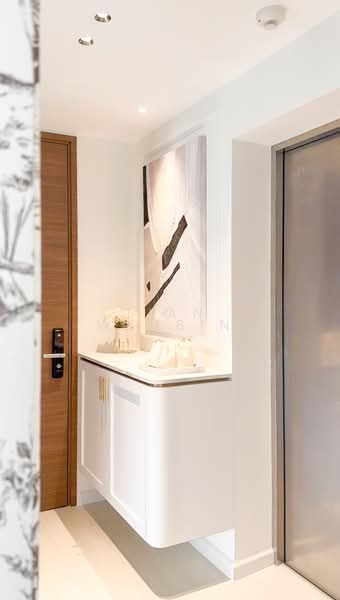 Queens Peak, 1 Dundee Road, 2 Bedrooms, 807 sqft, Condominium For Rent, by Tian Wenbin, 500097426 - Entrance - PropertyGuru.com.sg