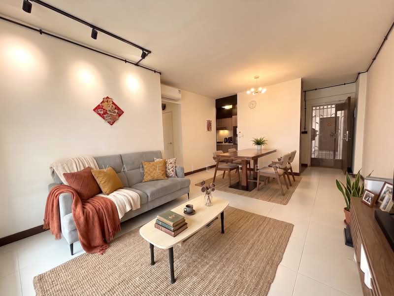 272C Punggol Walk, 272C Punggol Walk, 3 Bedrooms, 1,001 sqft, HDB Flat For Sale, by Valerie Teo, 500097431 - Living Room - PropertyGuru.com.sg