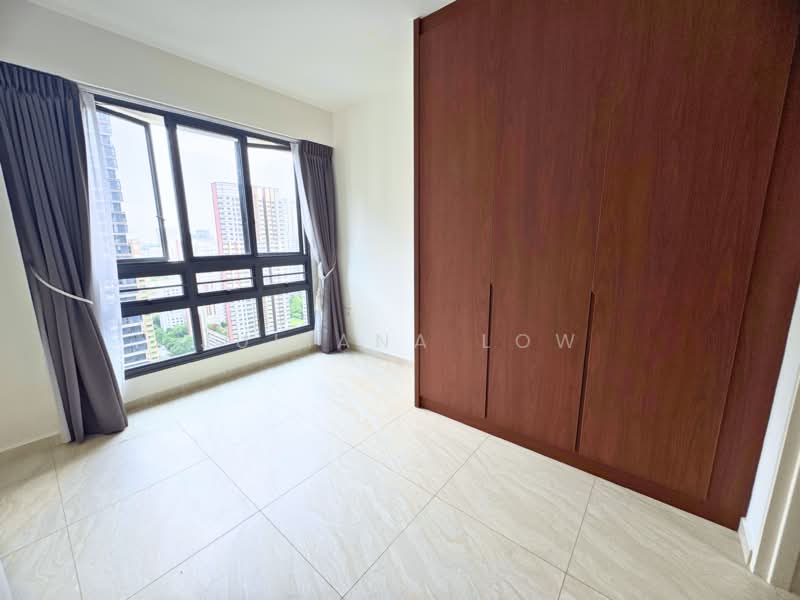 94 Dawson Road HDB Flat For Sale at S$ 850,000 | PropertyGuru Singapore - Master Bedroom