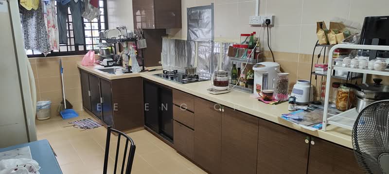 228 Bukit Batok Central, 228 Bukit Batok Central, Room Rental, 121 sqft, HDB Flat For Rent, by Lee Eng Chuan, 500097441 - Kitchen - PropertyGuru.com.sg