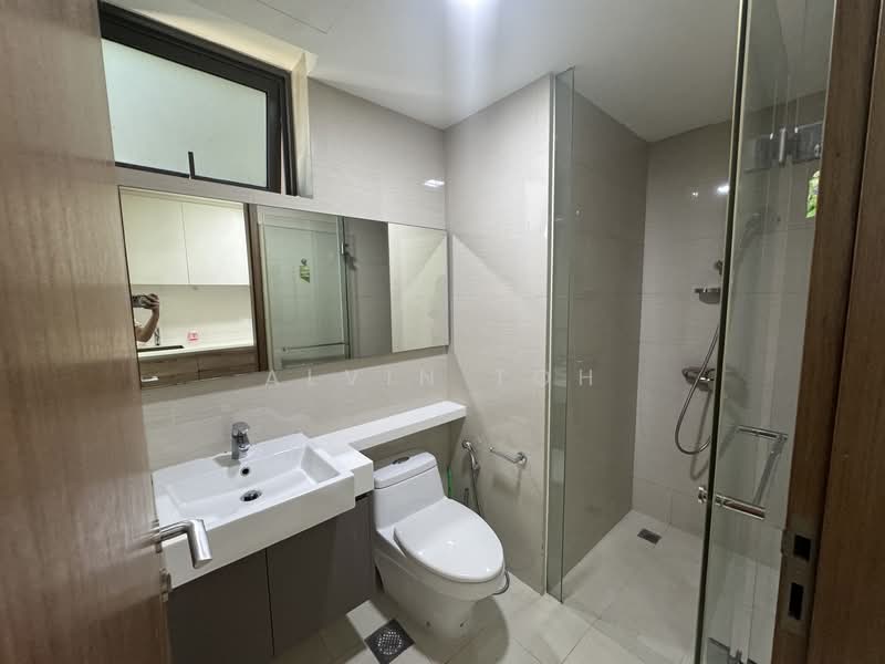 The Topiary Executive Condominium For Sale at S$ 2,128,000 | PropertyGuru Singapore - Bathroom