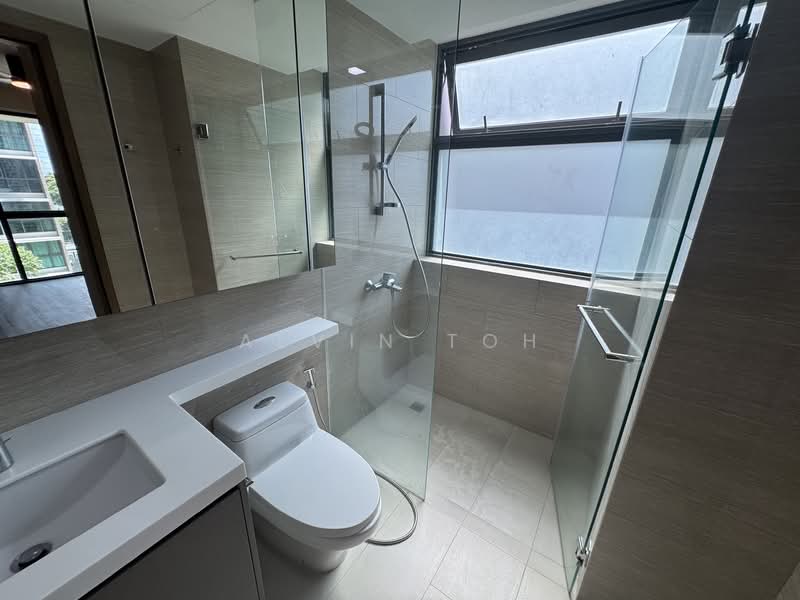 The Topiary Executive Condominium For Sale at S$ 2,128,000 | PropertyGuru Singapore - Bathroom