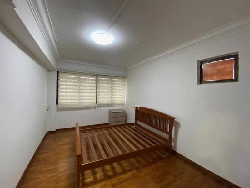 298 Tampines Street 22 HDB Flat For Sale at S$ 760,000 | PropertyGuru Singapore - Bedroom