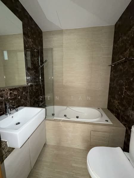 Viz at Holland, 221 Queensway, 2 Bedrooms, 1,130 sqft, Condominium For Rent, by Zen Tan, 500097479 - Master Bathroom - PropertyGuru.com.sg