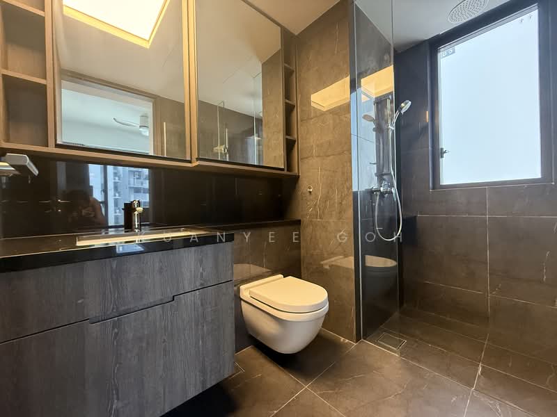 The M, 36 Middle Road, 2 Bedrooms, 753 sqft, Condominium For Rent, by Kuanyee Goh, 500097481 - Bathroom - PropertyGuru.com.sg