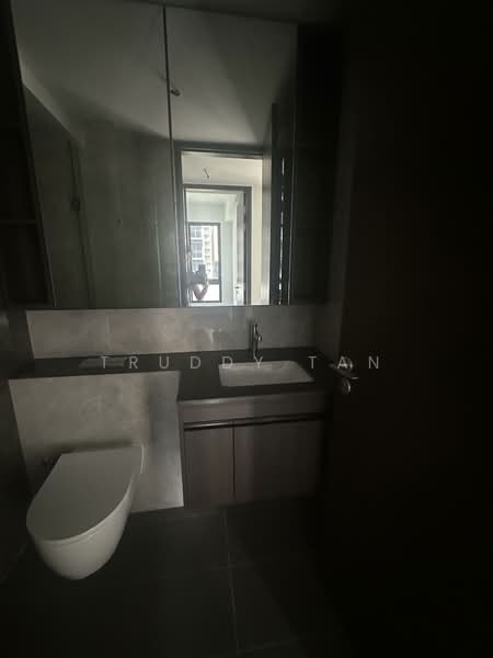 Tembusu Grand Condominium For Sale at S$ 1,999,000 | PropertyGuru Singapore - Bathroom