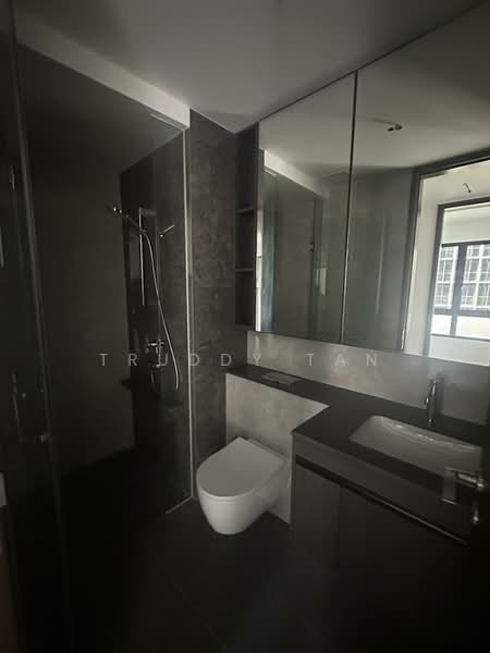 Tembusu Grand Condominium For Sale at S$ 1,999,000 | PropertyGuru Singapore - Bathroom