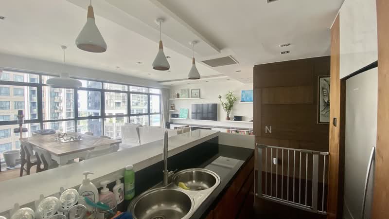 Icon Apartment For Sale at S$ 2,500,000 | PropertyGuru Singapore - Kitchen