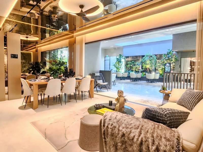 River Modern Condominium For Sale at S$ 3,231,000 | PropertyGuru Singapore - Dining Room