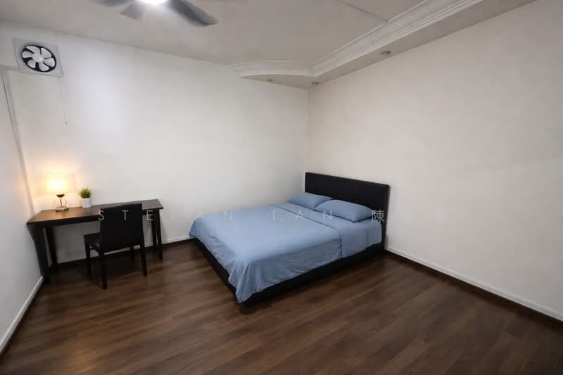 469B Admiralty Drive HDB Flat For Sale at S$ 718,688 | PropertyGuru Singapore - Bedroom 2