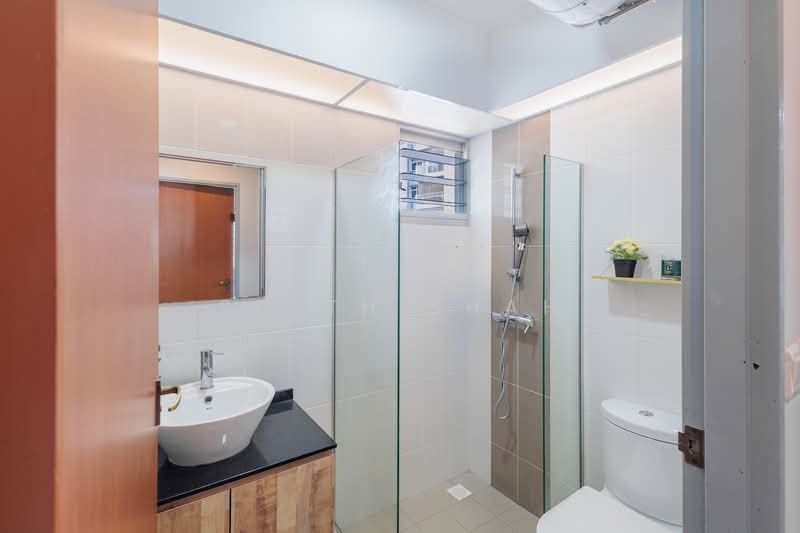 473A Upper Serangoon Crescent HDB Flat For Sale at S$ 725,000 | PropertyGuru Singapore - Bathroom