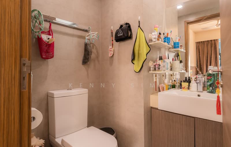 The Canopy, 71 Yishun Avenue 11, 3 Bedrooms, 1,023 sqft, Executive Condominium For Rent, by Kenny Sim, 500097562 - Bathroom - PropertyGuru.com.sg