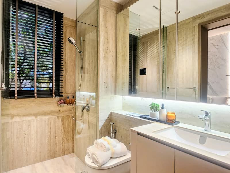 River Modern Condominium For Sale at S$ 5,995,000 | PropertyGuru Singapore - Bathroom