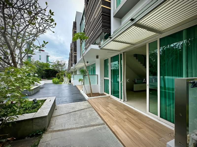 Cabana Cluster House For Sale at S$ 3,220,560 | PropertyGuru Singapore - Exterior