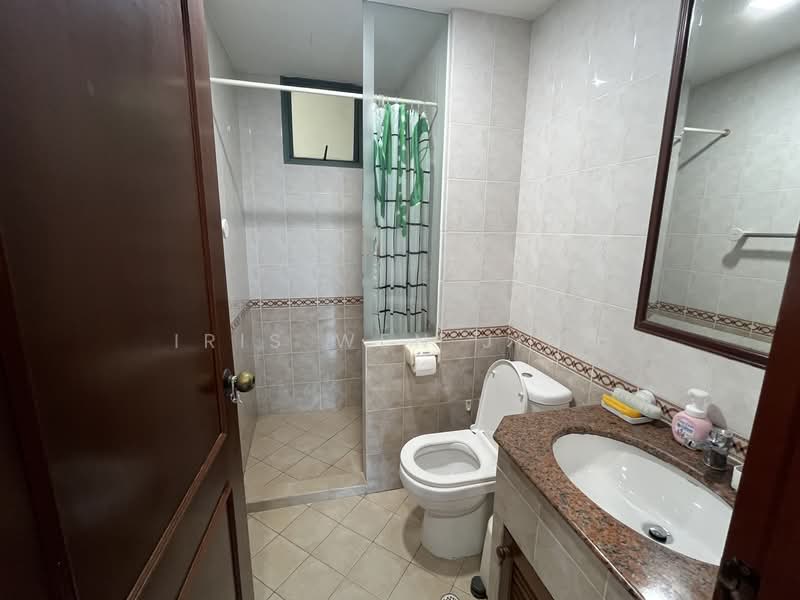 Yew Mei Green Condominium For Sale at S$ 1,420,000 | PropertyGuru Singapore - Bathroom