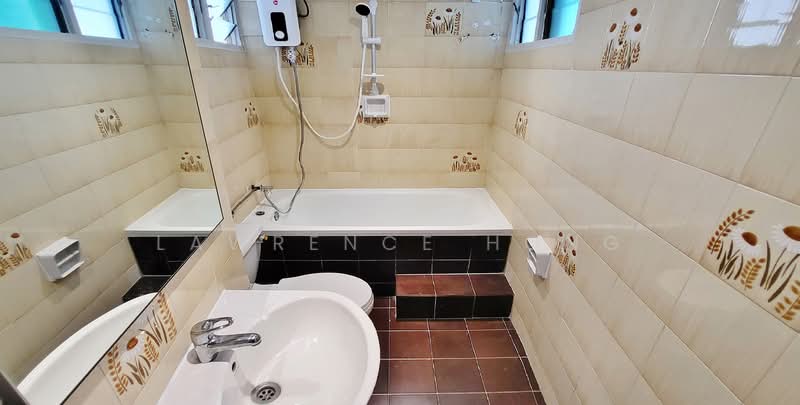 Chancery Court, 36E Dunearn Road, 3 Bedrooms, 2,034 sqft, Condominium For Rent, by Lawrence Hong, 500097591 - Bathroom - PropertyGuru.com.sg