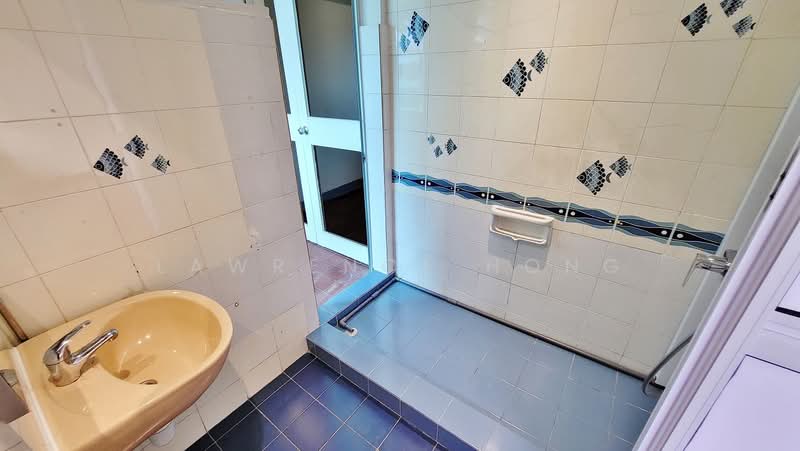Chancery Court, 36E Dunearn Road, 3 Bedrooms, 2,034 sqft, Condominium For Rent, by Lawrence Hong, 500097591 - Bathroom - PropertyGuru.com.sg
