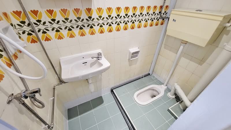 Chancery Court, 36E Dunearn Road, 3 Bedrooms, 2,034 sqft, Condominium For Rent, by Lawrence Hong, 500097591 - Bathroom - PropertyGuru.com.sg