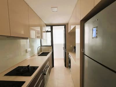 For Rent - Commonwealth Towers