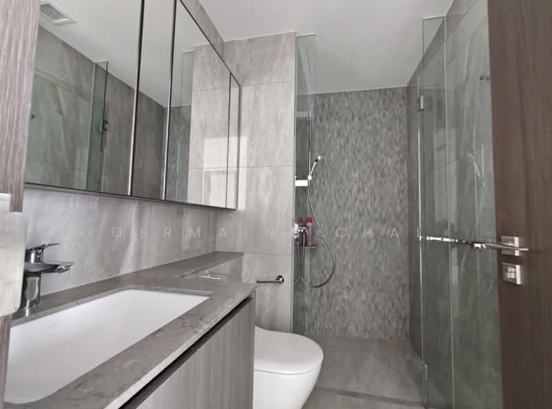 Piccadilly Grand Condominium For Sale at S$ 1,749,000 | PropertyGuru Singapore - Bathroom